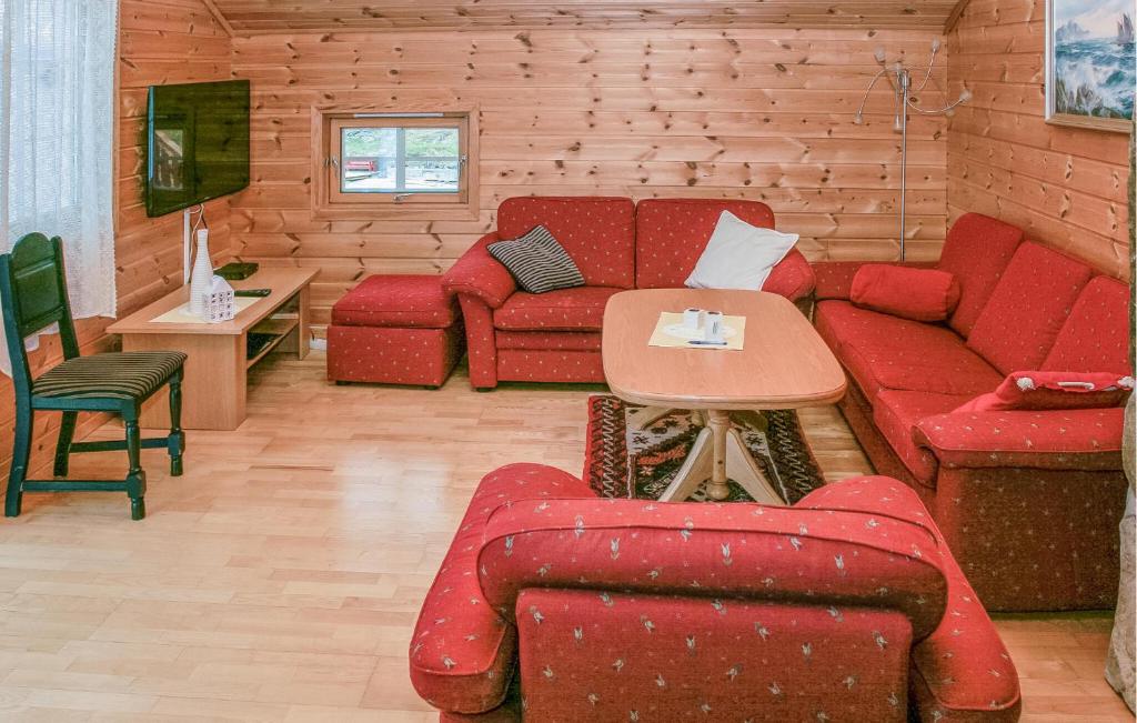 Stunning Apartment In Sjernary With House Sea View photo 2
