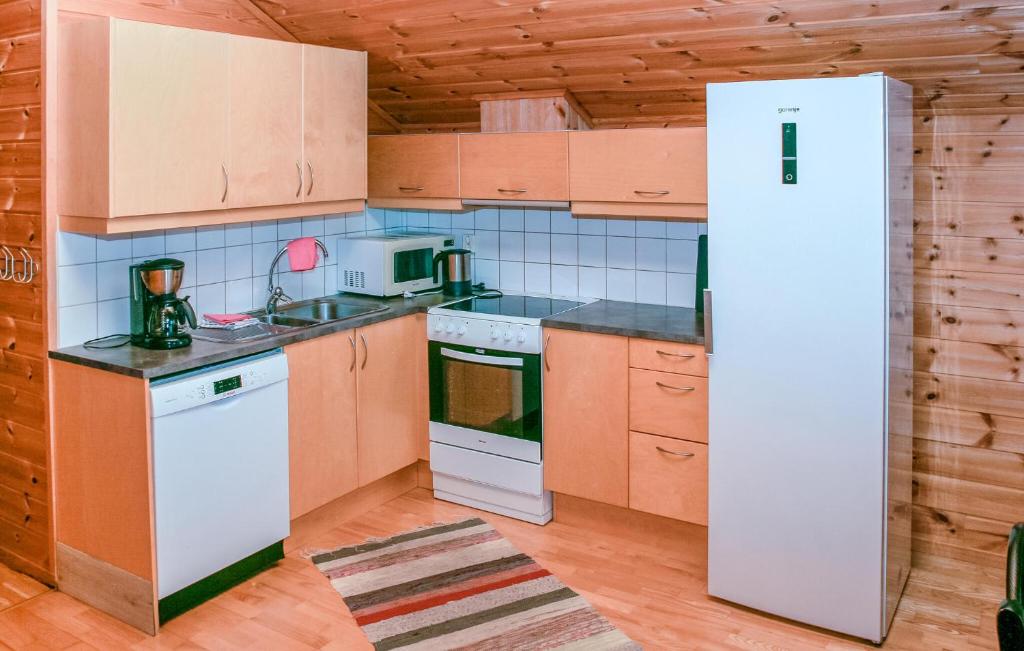 Stunning Apartment In Sjernary With House Sea View photo 3