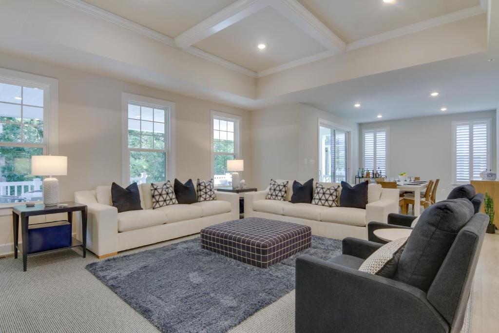 Luxe Rehoboth Beach House with Community Pool and Gym! photo 4