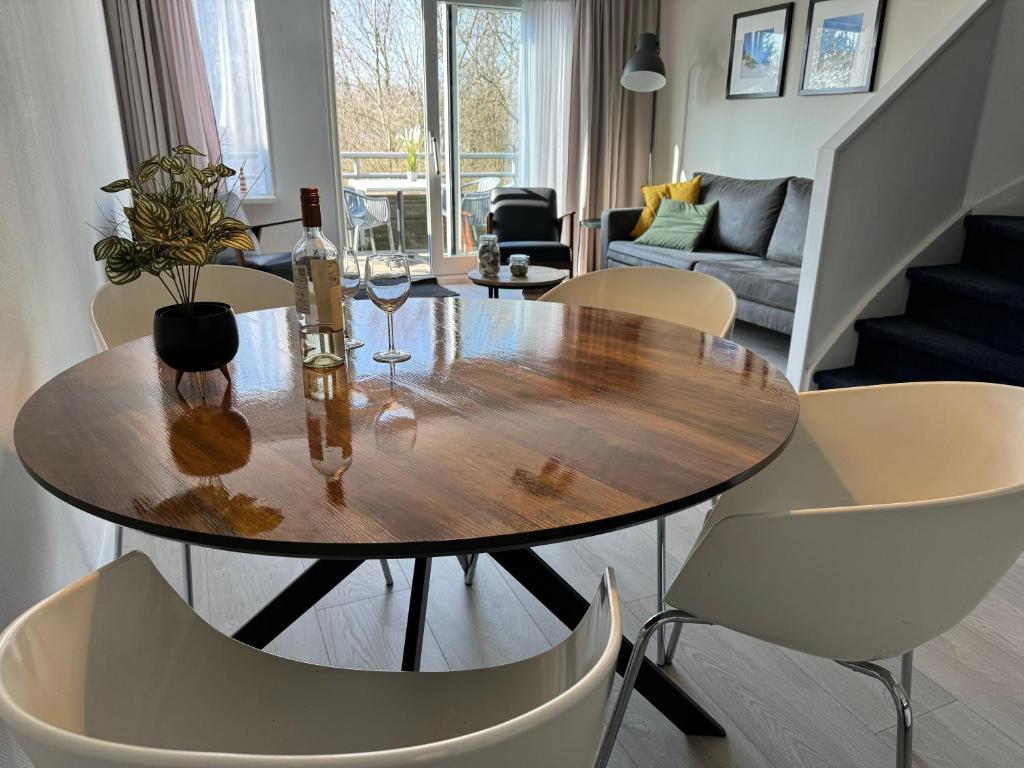 Appartement, Amelander Kaap 121 photo 1
