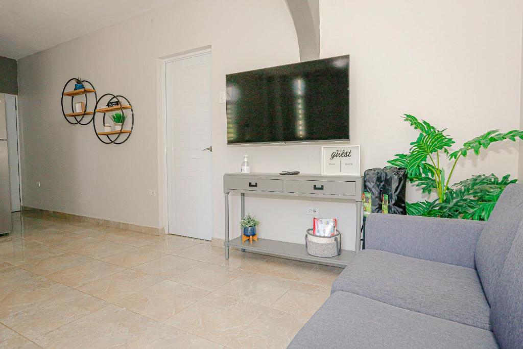 Raíces Realty Rentals: Cabo Rojo, Puerto Rico ;Piscina & Playa photo 2