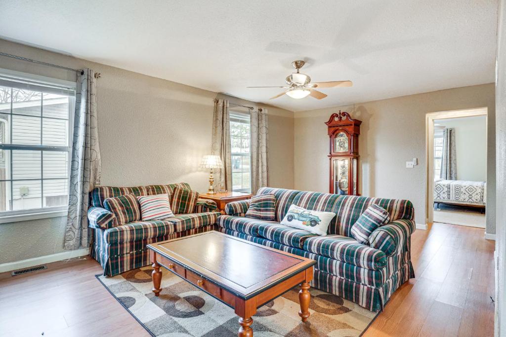 Pet-Friendly Home in Warsaw with Furnished Deck!