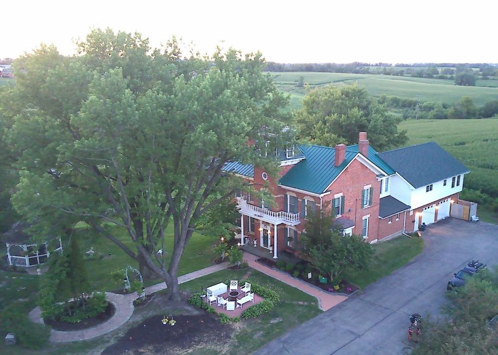 Cloran Mansion Bed & Breakfast photo 2