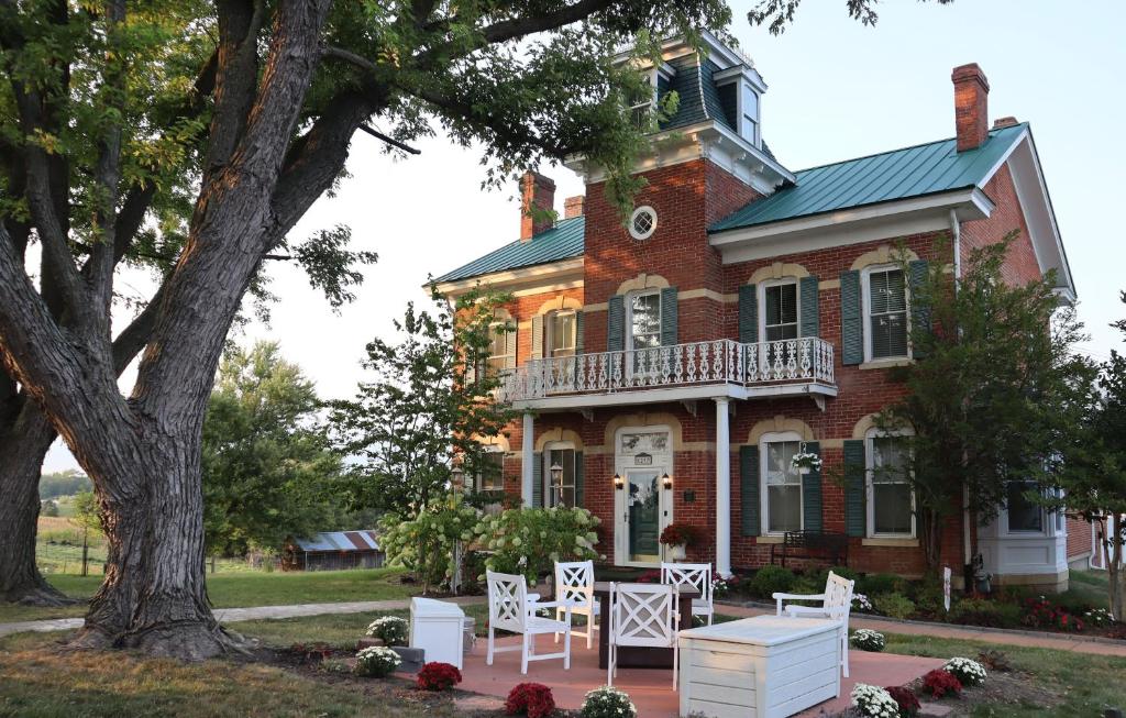 Cloran Mansion Bed & Breakfast photo 4