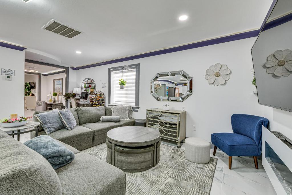 Waterfront Slidell Home with Patio 3 Mi to Beach! photo 4