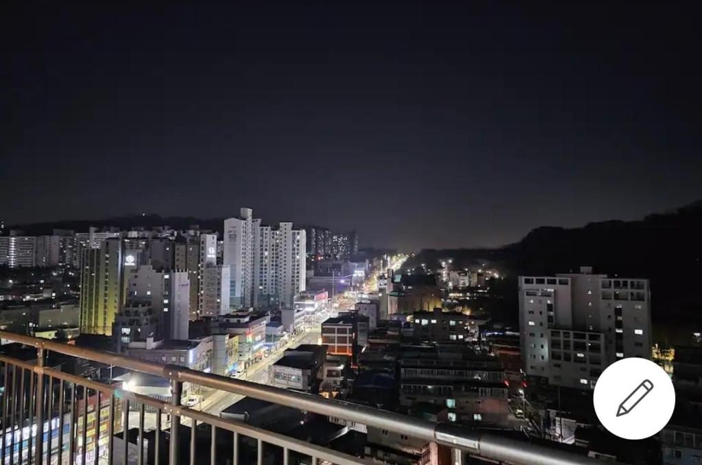 Best memory 신축 지하철도보5분 인천공항버스1시간 김포공항지하철20분 용산KTX역40분 photo 3