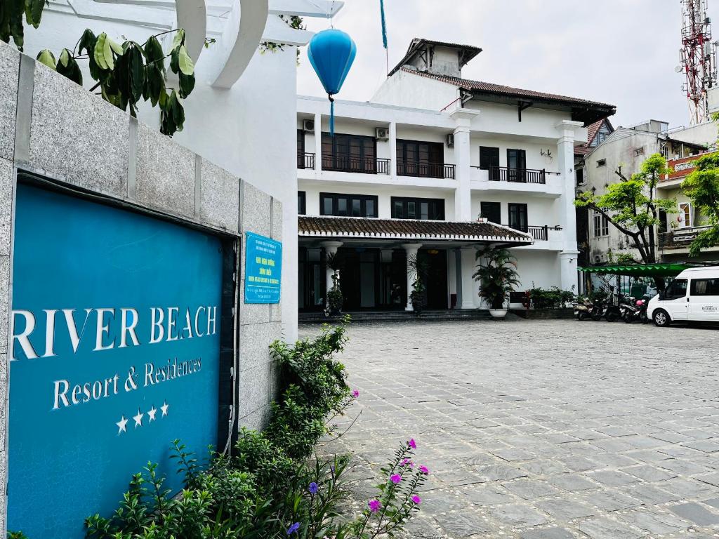 River Beach Resort & Residences