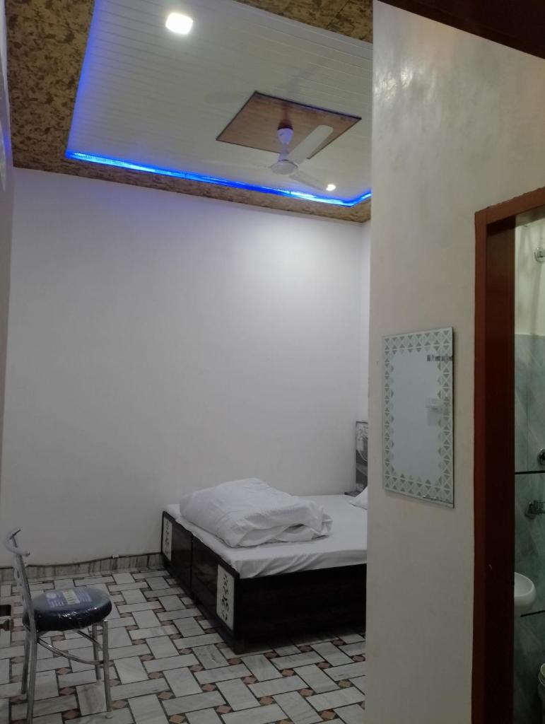 CHOICE HOTEL AND RESTAURANT photo 1