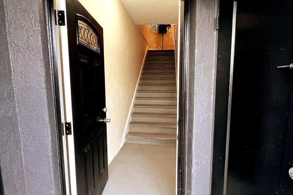 Entire apartment in Oakland photo 1