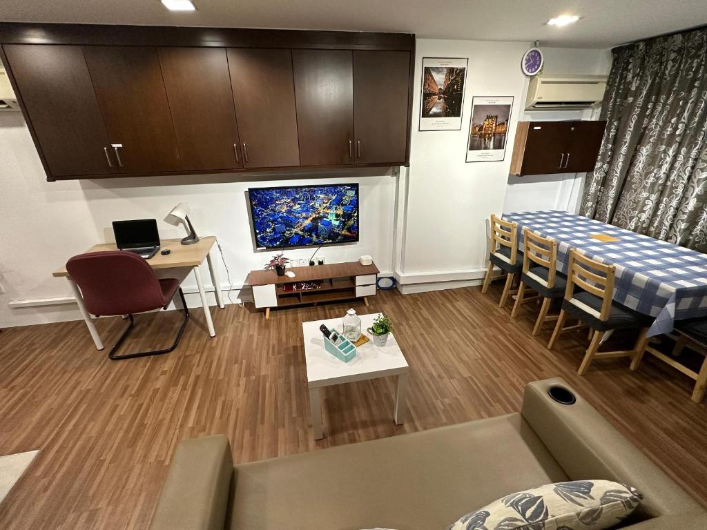 CEOZ2 6Pax Duplex 2BR Suite #Airport #USM #SPICE #Pantai photo 1