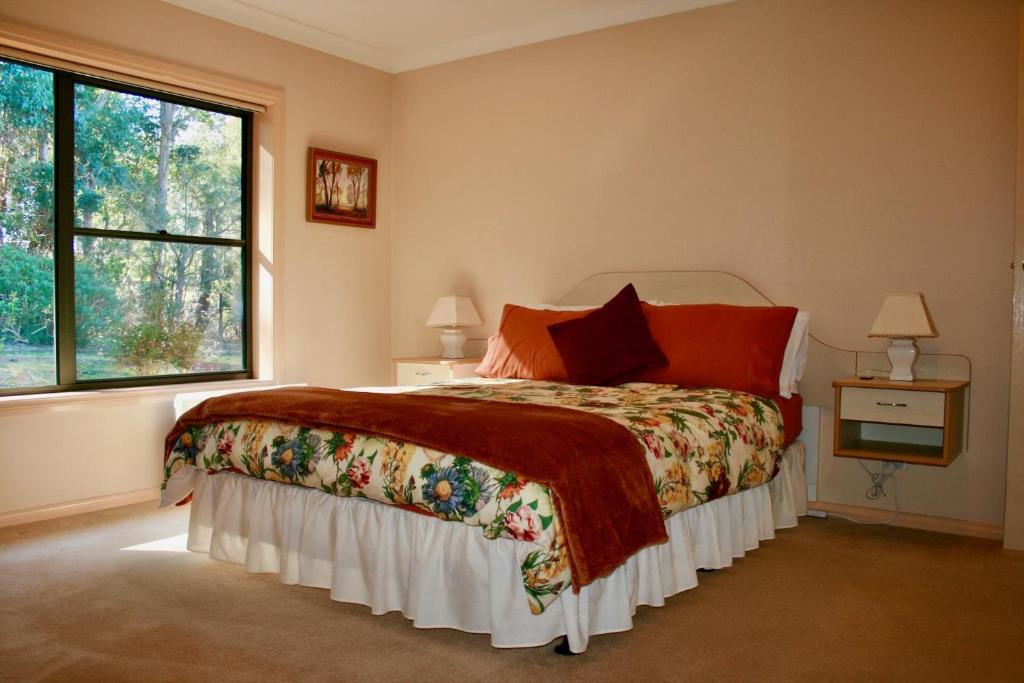 Serena Cottages Beechworth - Your Country Getaway - 1 photo 3