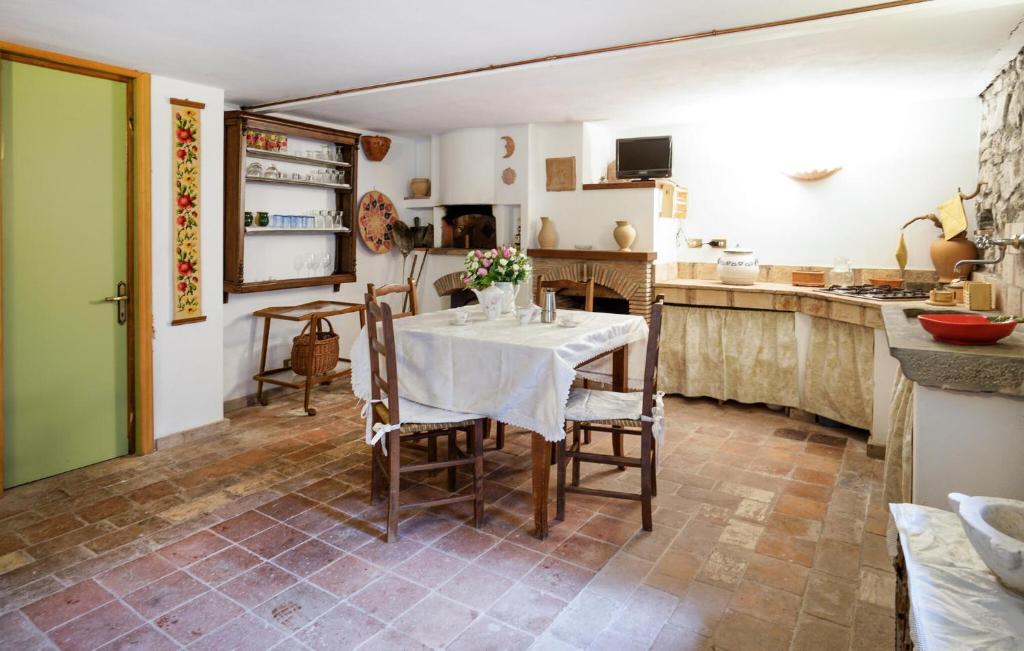 Lovely Apartment In Verni With Wifi photo 2