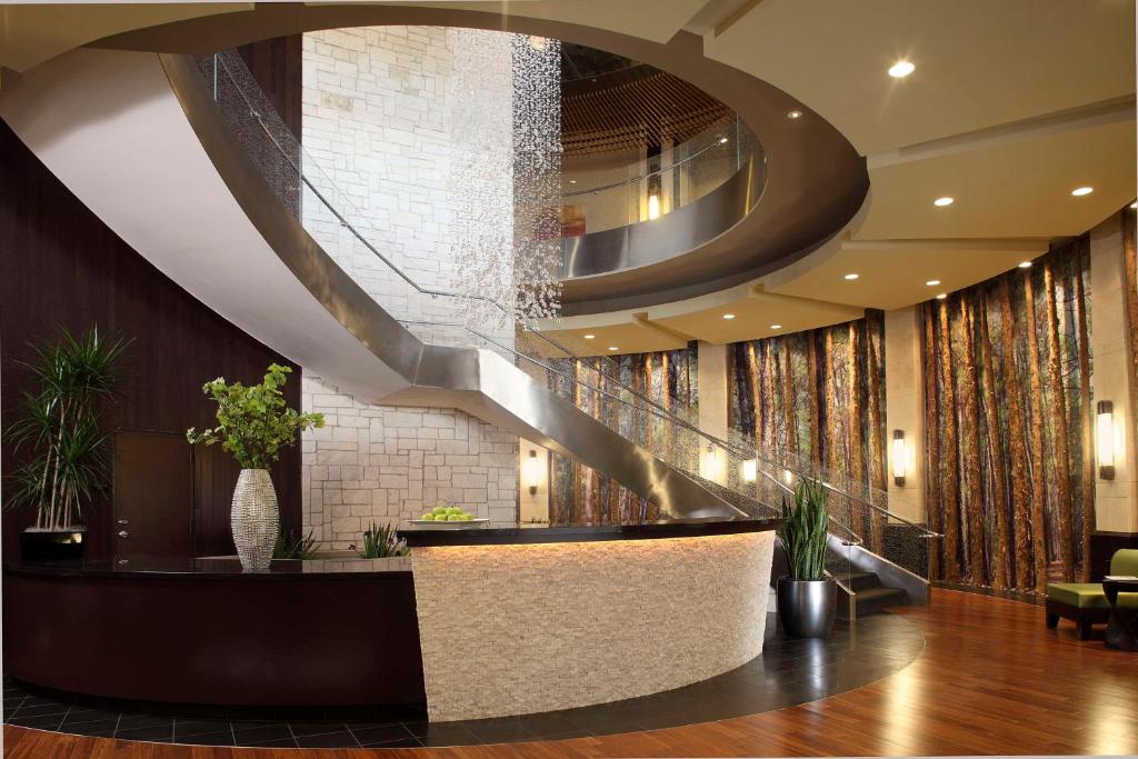 Hyatt Centric The Woodlands image