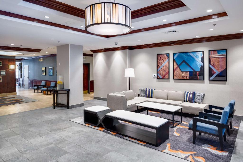Hyatt House Boston Waltham photo 1