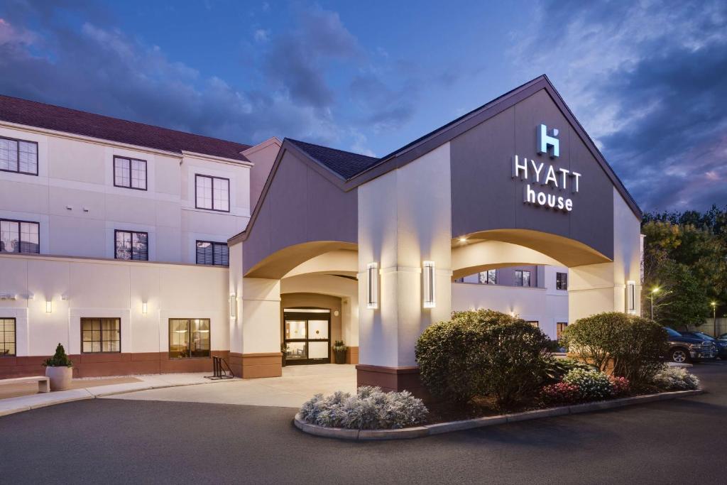 HYATT house Boston/Waltham image