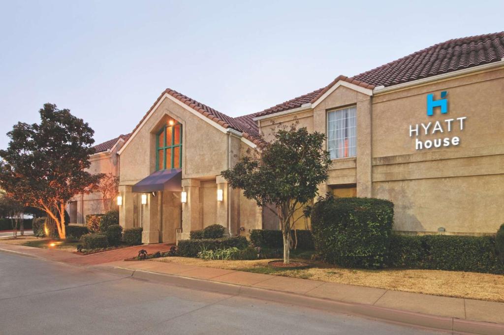 HYATT house Dallas/Addison image