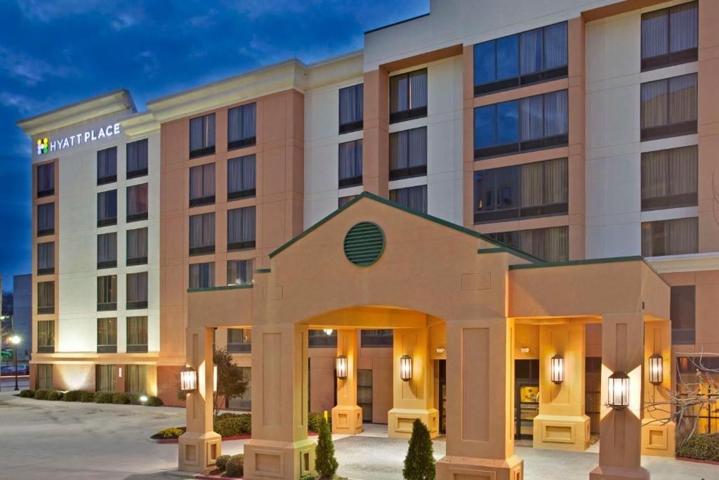 Hyatt Place Atlanta Airport-North image