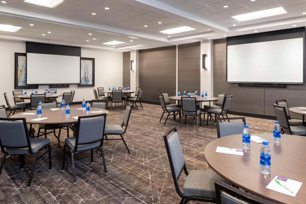 Hyatt Place Detroit/Royal Oak photo 1