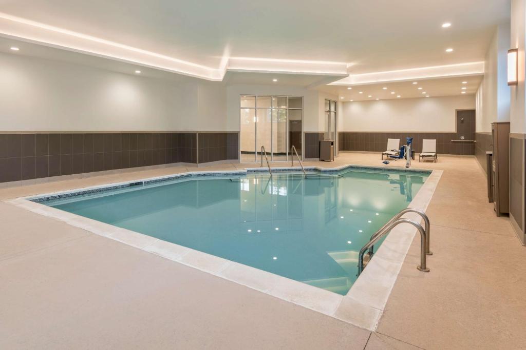 Hyatt Place Greenville Downtown photo 1