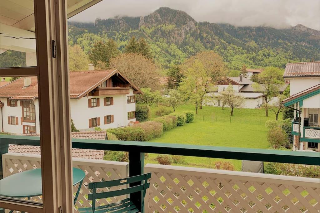 Bergblick am Kaminfeuer photo 3