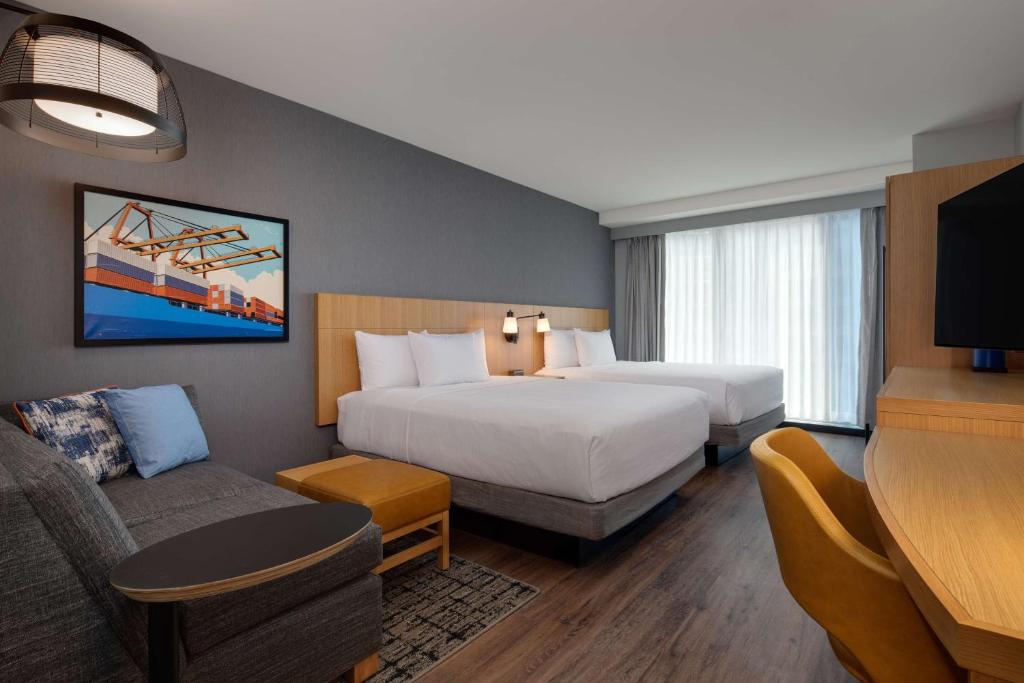Hyatt Place Boston/Seaport District photo 4