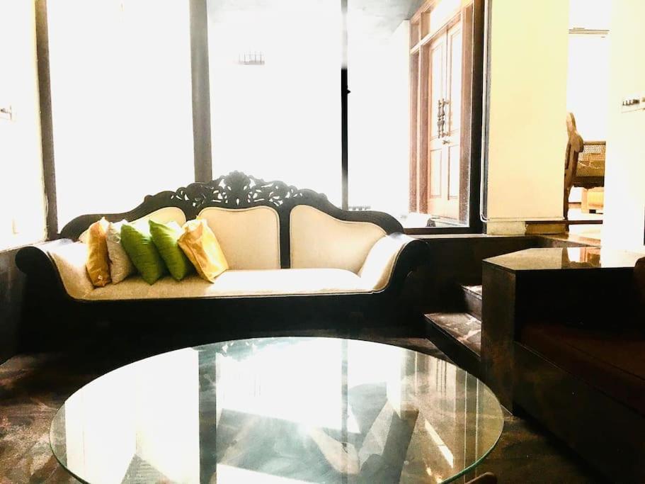 VILlA COLOMBO7 5BR HOLIDAY HOME UP to 10 Guests photo 3