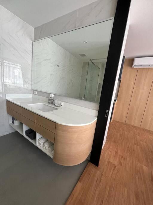 Sea Beach apartment photo 2