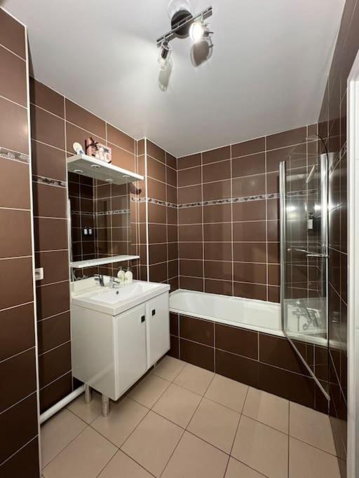 Appartement VILLA NOVA proche de Paris-Stade de France photo 3