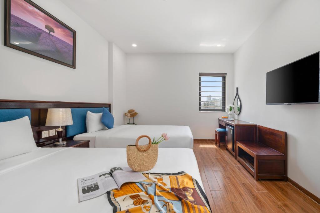 Sea Near Me Hotel Danang