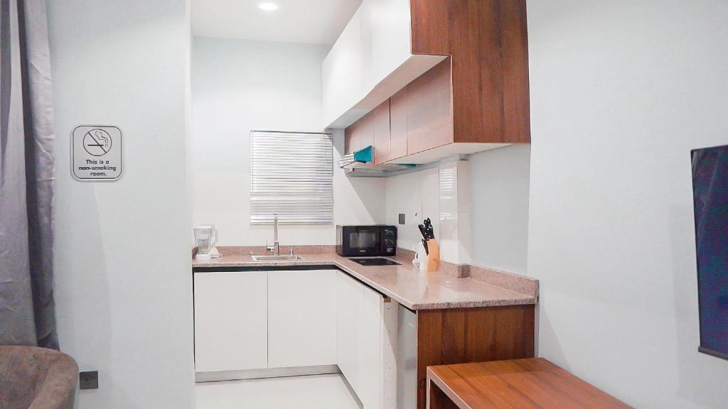Cedarwood Apartments