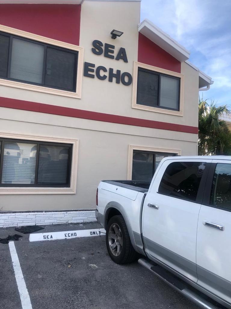 Sea Echo Apartment Motel image