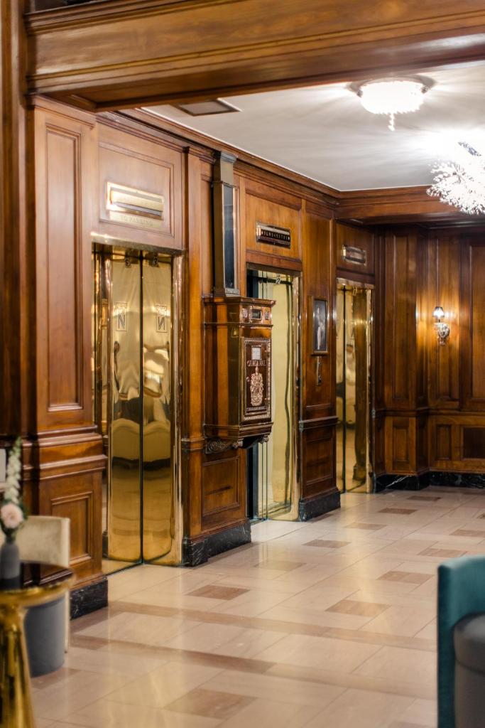 The Lord Nelson Hotel & Suites photo 2