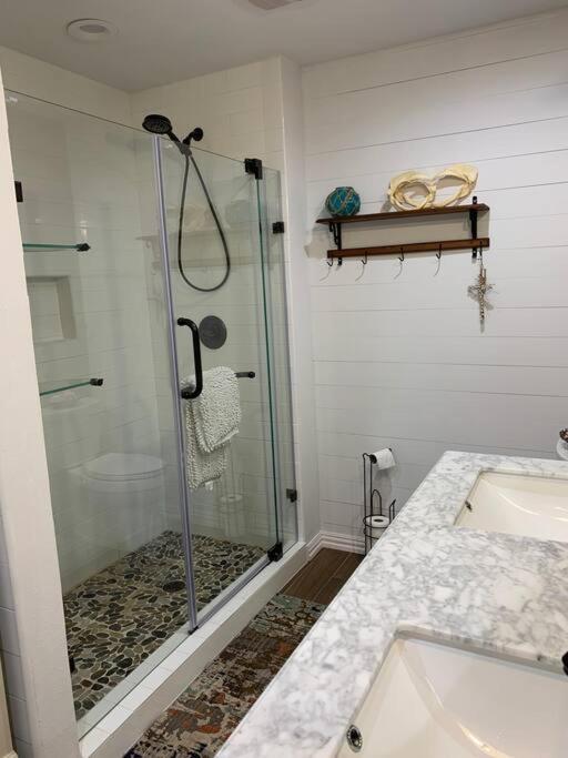 The River’s Edge BB LLC-full house photo 3