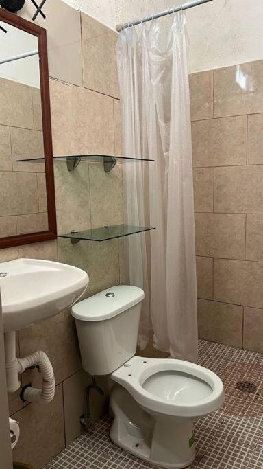 Acogedor Depto 2 Rec. 1 Baño, Cocina Equip photo 2