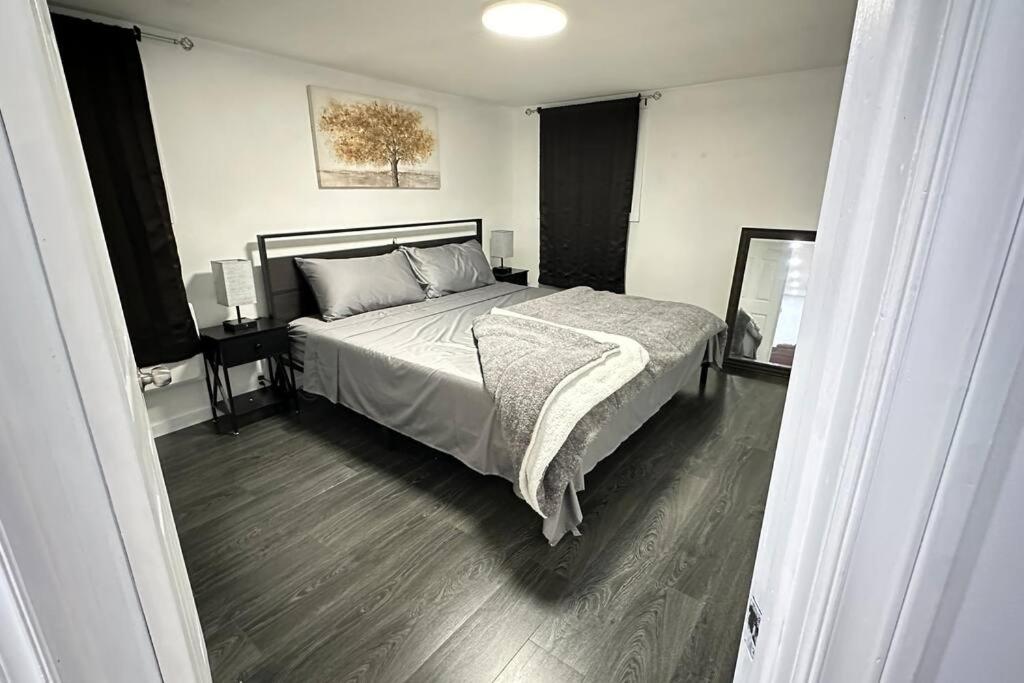 2 Bedroom Basement Suite in the heart of Laval