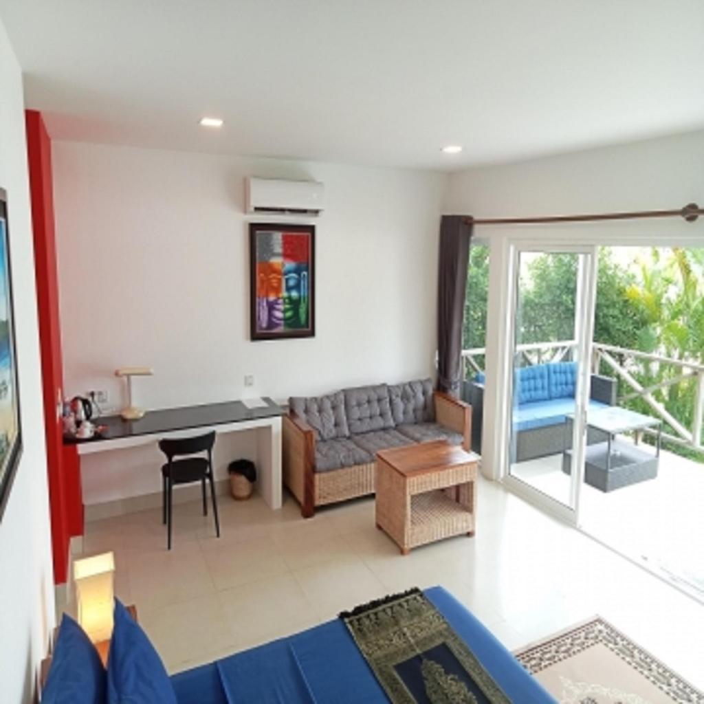 Saracen Bay Resort photo 1