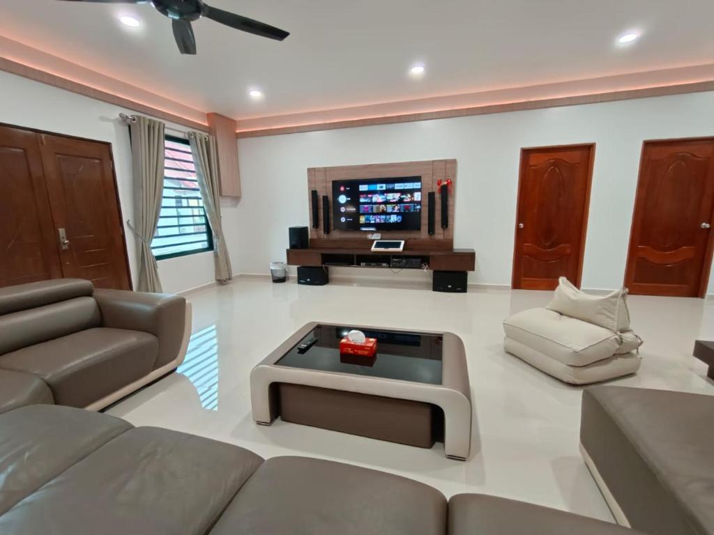 Lubuk Private Villa Langkawi with Jacuzzi Pool photo 1