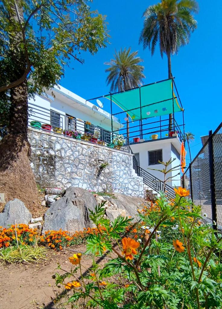 Vishnu Niwas Homestay - Weekend Holiday Home photo 2