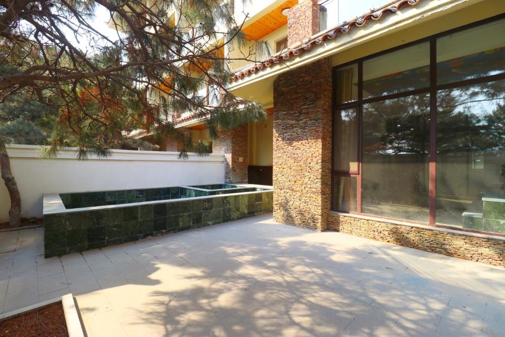 Rainbow Valley Hot Spring Hotel photo 2