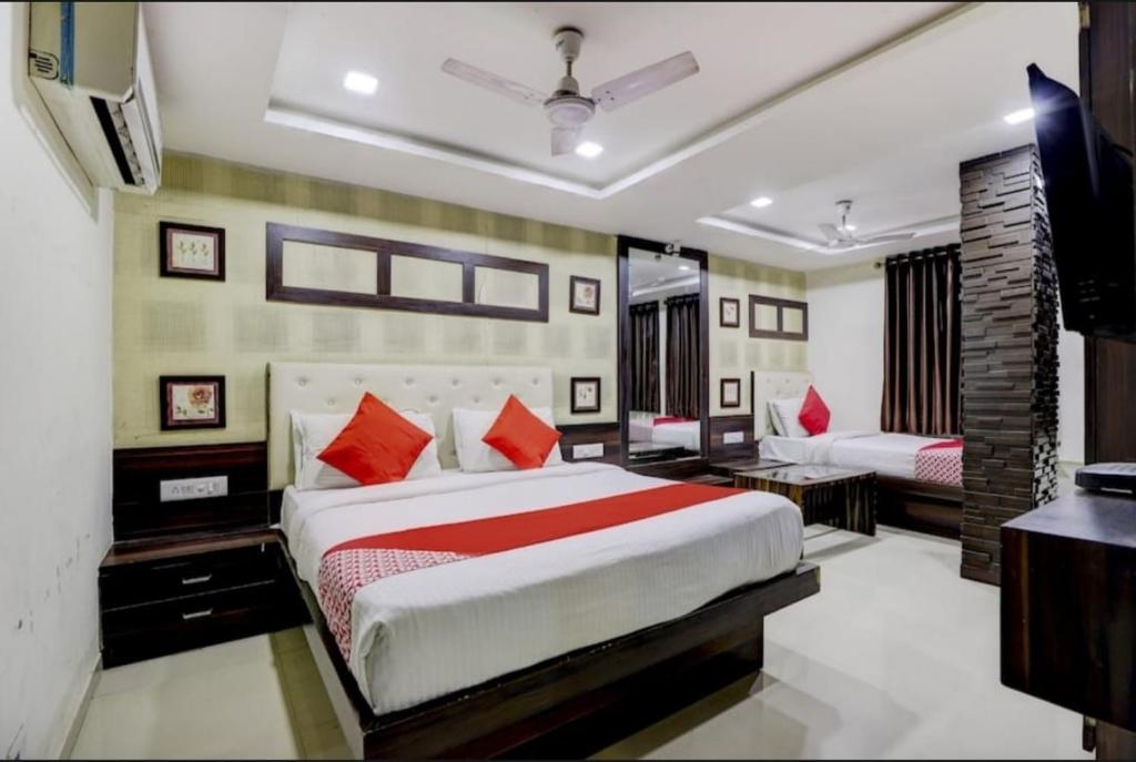 HOTEL GITANJALI INN photo 2