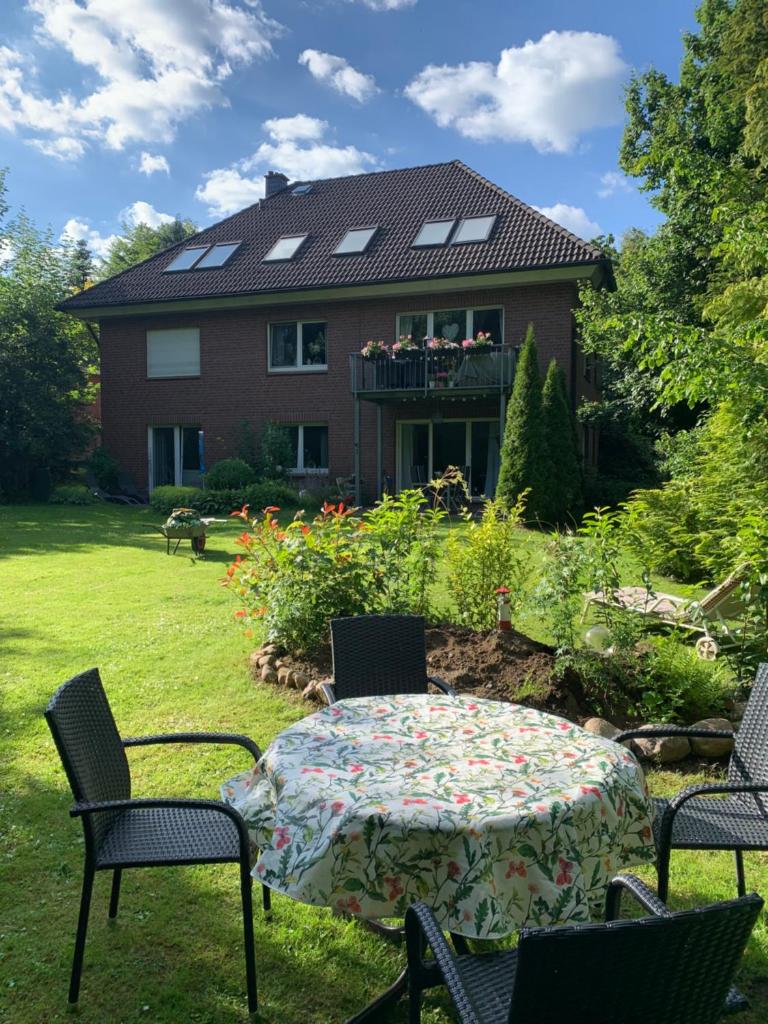 Sonniges Garten-Apartment in ruhiger Parklage photo 1