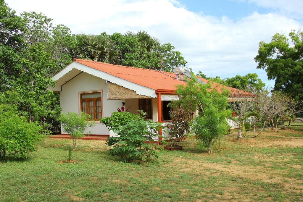 Kamlo Beach Resort photo 3
