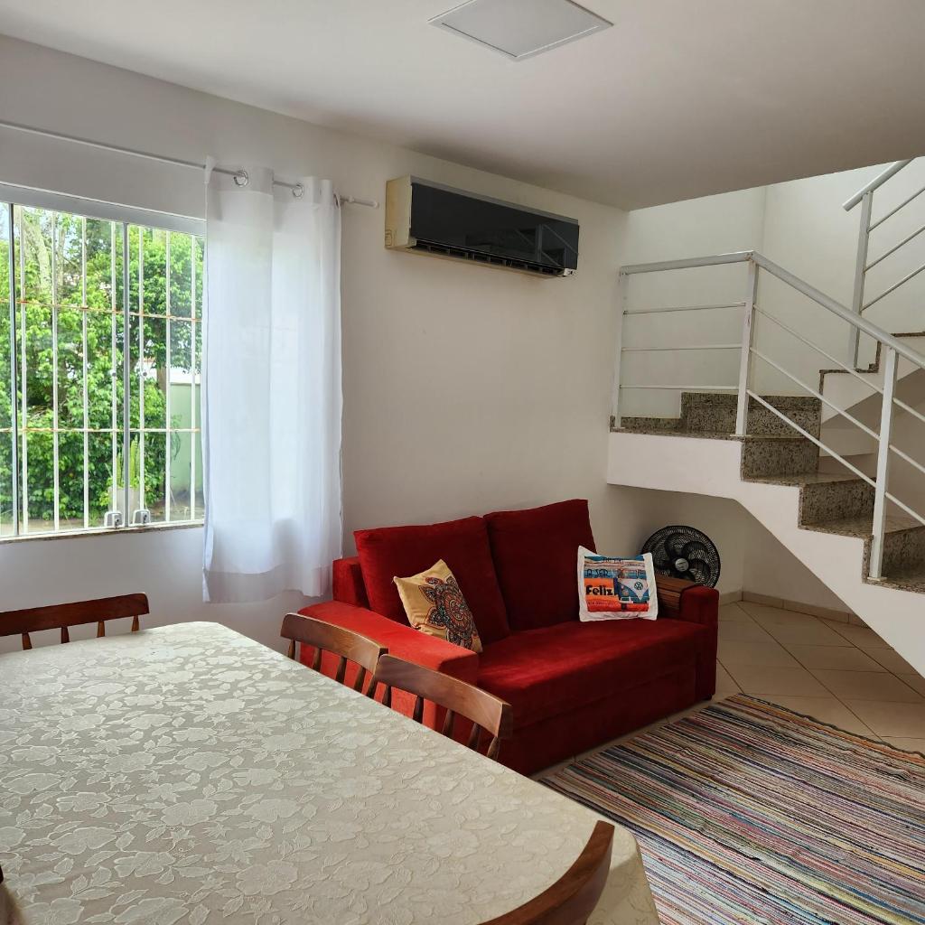 Casa confortável pertinho da praia com garagem e quintal photo 3