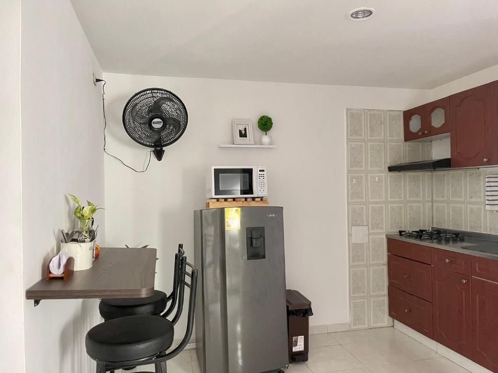 Apartamento moderno cerca al aeropuerto photo 2