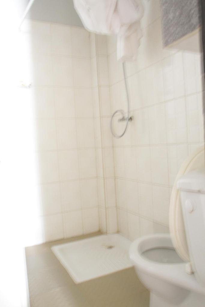 "Class A", un superbe appartement calme, apaisant et sûr proche des restos et plages de Saly photo 3