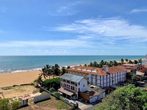 Ocean Breeze Apartment Negombo, R 5, B16 Mina photo 2