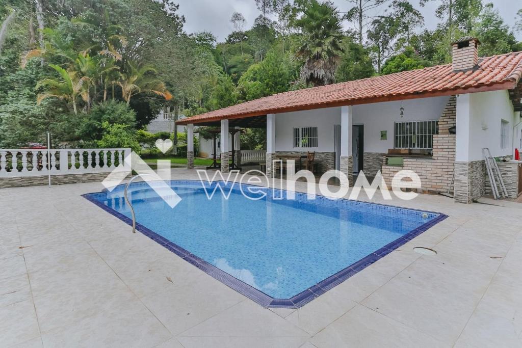 Casa com piscina e balanço na árvore em Itapevi photo 3