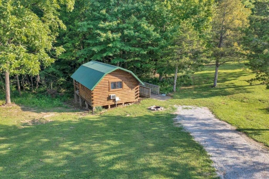 Rustic Cabin with Pool Access photo 2