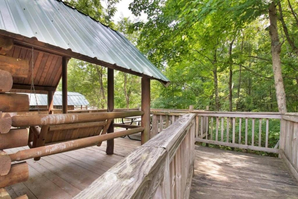 Rustic Cabin with Pool Access photo 3