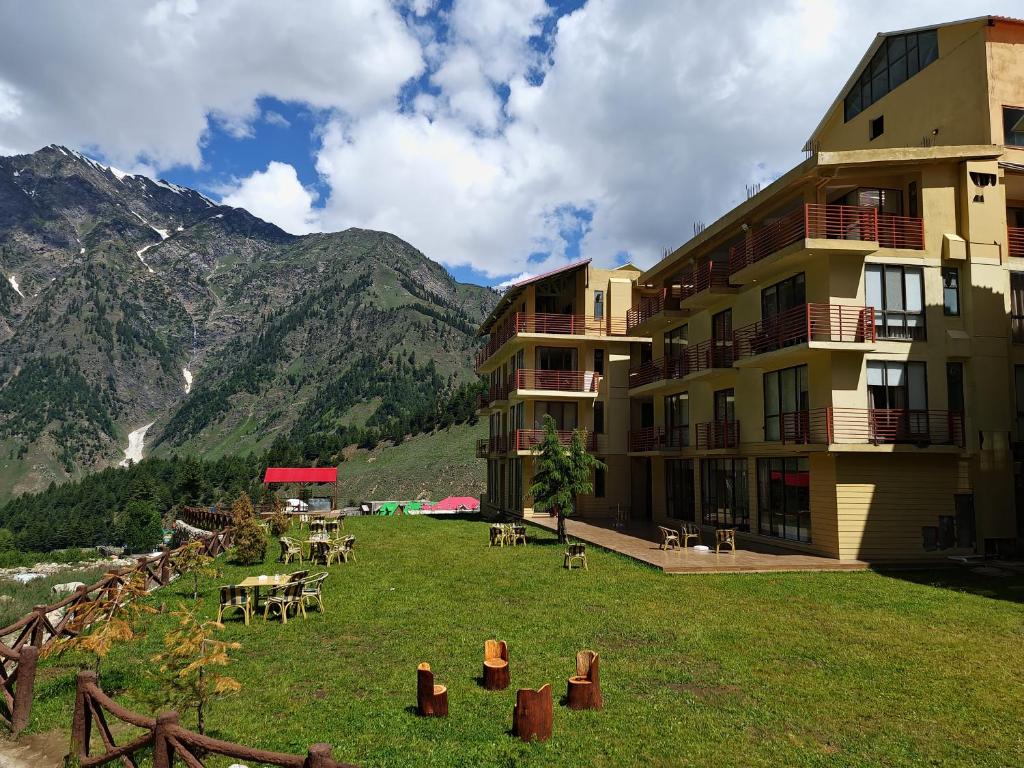 The Sarai, Naran photo 4